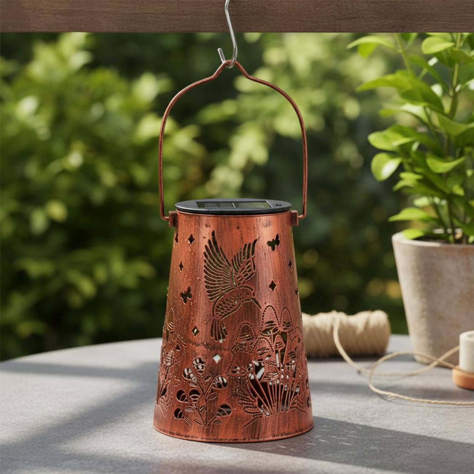 Floral Garden Lantern Pattern  - Outdoor Lighting Battery Powered recension och pris